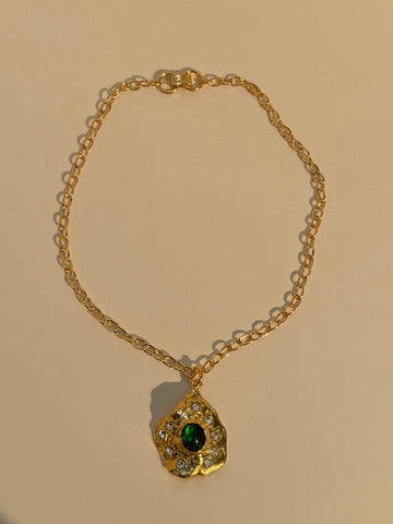 Archive Oyster Necklace in Gold - Green