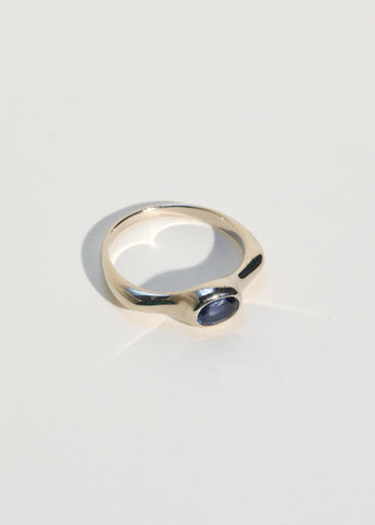 Archive Cecil Ring in White Gold - Blue Sapphire