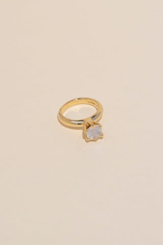 Archive Queen Ring 14k Moonstone